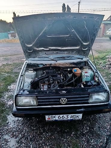 Volkswagen Jetta: 1984 г., 1.8 л, Механика, Бензин, Седан — 3
