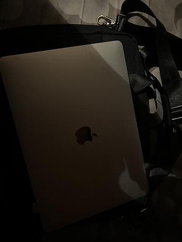 macbook 2022: Apple MacBook Air 13" (M1, 2020) - Цвет: серебристый - Дисплей 13.3" — 2