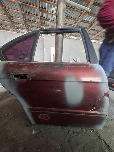 Автозапчасти: Дверь Задняя левая BMW, Б/у — 2
