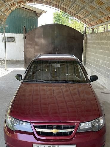 Daewoo Nexia: 2011 г., 1.5 л, Механика, Бензин, Седан