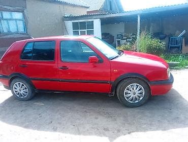 Унаа сатуу: Volkswagen Golf: 1993 г., 1.8 л, Кол менен иштөөчү, Бензин, Хетчбек — 2