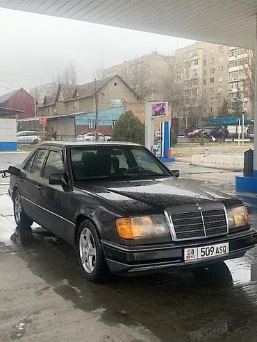 Mercedes-Benz W124: 1992 г., 2.3 л, Механика, Бензин, Седан