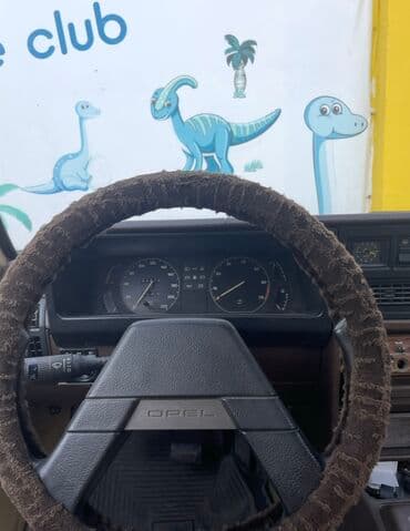 сколько стоит спортивный мотоцикл: Opel Rekord: 1983 г., 2 л, Автомат, Бензиновая, Седан — 7