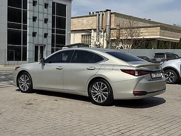 lexus: Lexus ES: 2019 г., Гибрид, Седан — 5