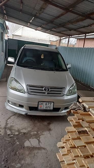 ipsum: Toyota Ipsum: 2002 г., Автомат, Бензин, Минивэн — 1