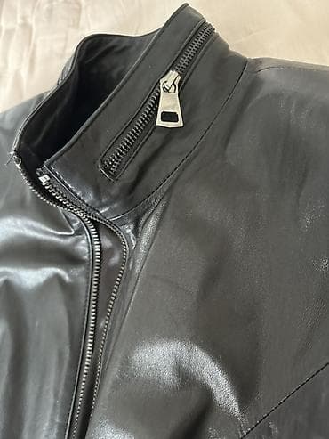 Личные вещи: Женская натуральная кожаная куртка, черная, приталенного кроя — 2