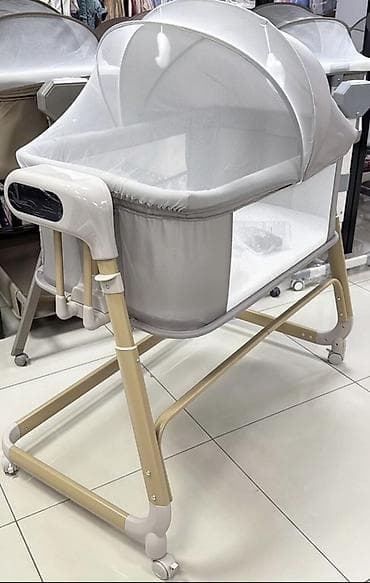 кровать для новорожденных: Детская приставная кроватка, Б/у, С колесиками, цвет - Серый — 2