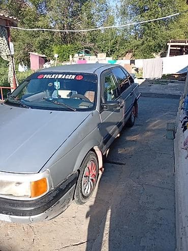 step 2: Volkswagen Passat: 1991 г., Седан — 2