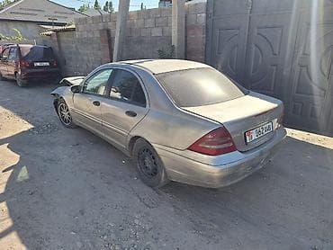 Mercedes-Benz C-Class: 2003 г., 1.8 л, Механика, Бензин, Седан at lalafo.kg Mercedes-Benz C-Class: 2003 г., 1.8 л, Механика, Бензин, Седан