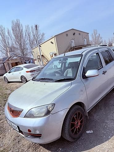 1kr fe: Mazda Demio: 2003 г., 1.3 л, Автомат, Бензин, Хэтчбэк — 4