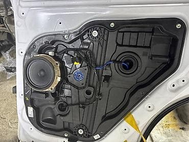 key maker: Дверь Задняя правая Hyundai, Б/у, Оригинал — 1