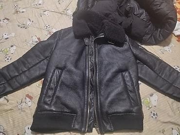 Мужская куртка-«бомбер» из чёрной эко-кожи с тёплой подкладкой из