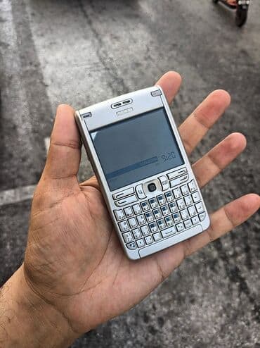 охлаждающая подставка для ноутбука бишкек: Nokia E61, Новый, цвет - Серебристый, 1 SIM — 1