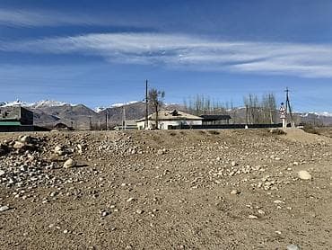 участок на первой линии: 6 соток, Для строительства — 3