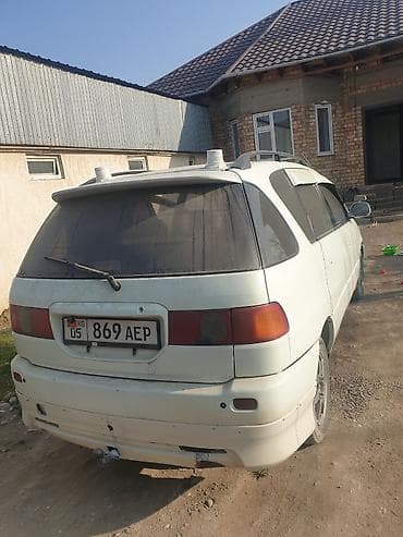 Toyota: Toyota Ipsum: 1997 г., 2 л, Автомат, Бензин, Универсал — 4
