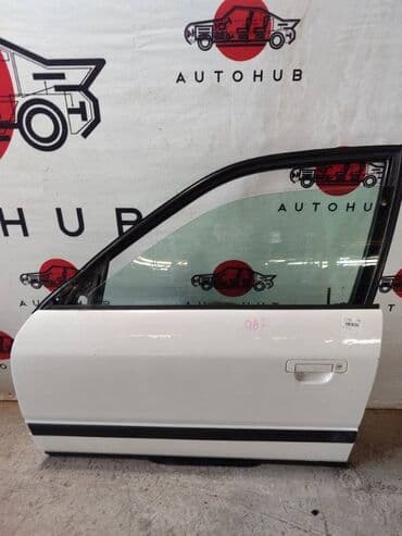 Передняя левая Audi