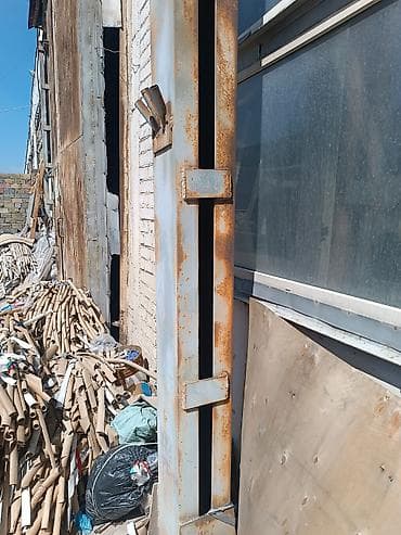 Металлическая балка-стойка (короб) из толстостенной стали Описание: -