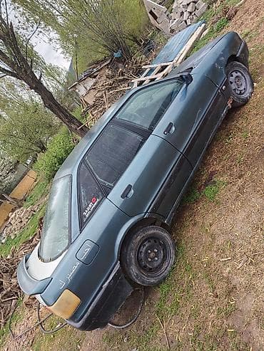 Audi: Audi 80: 1990 г., Механика, Седан — 2