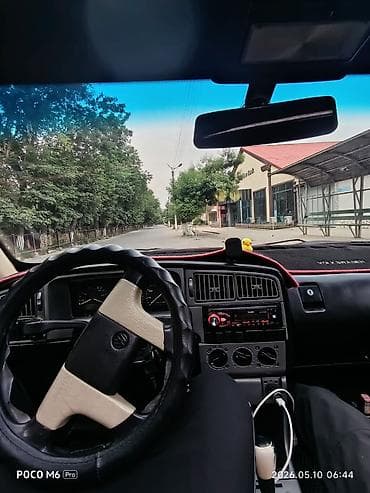 transporter multivan: Volkswagen Passat: 1991 г., 1.8 л, Механика, Бензин, Лифтбек — 10