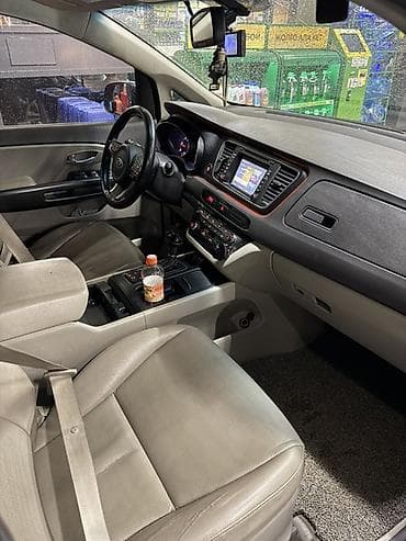 двери на матиз 2: Kia Carnival: 2016 г., 2.2 л, Автомат, Дизель, Минивэн — 5