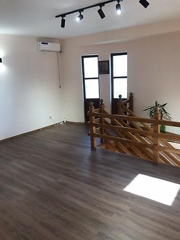 art square: Сдаю коммерческое помещение 65 кв. м, с отдельным входом, сан. узлом — 2