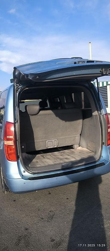 эшке: Hyundai Grand Starex: 2010 г., 2.5 л, Типтроник, Дизель, Вэн/Минивэн — 3