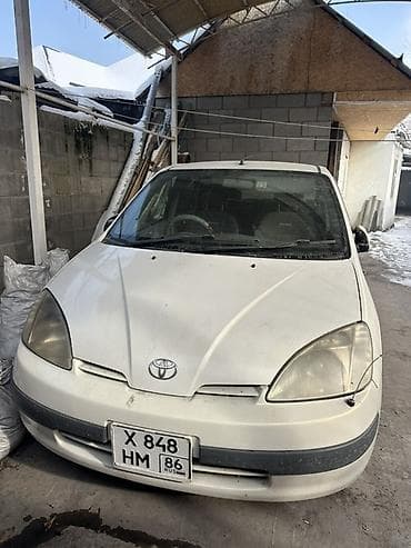 Toyota Prius: 1999 г., 1.5 л, Вариатор, Гибрид, Седан at lalafo.kg Toyota Prius: 1999 г., 1.5 л, Вариатор, Гибрид, Седан