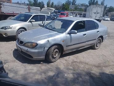 Nissan Primera: 2000 г., 2 л, Механика, Бензин, Хэтчбэк at lalafo.kg Nissan Primera: 2000 г., 2 л, Механика, Бензин, Хэтчбэк