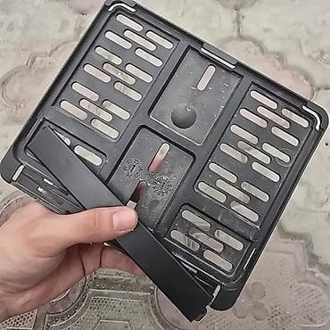 рамки номер: Рамка‑держатель для мото номерного знака. - Материал: ударопрочный — 1