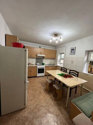 продаю дом город талас: Үй, 140 кв. м, 6 бөлмө, Менчик ээси — 10