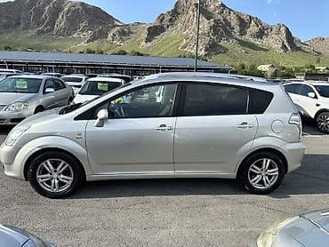 Toyota: Toyota Corolla Verso: 2005 г., 1.8 л, Механика, Бензин, Универсал — 6