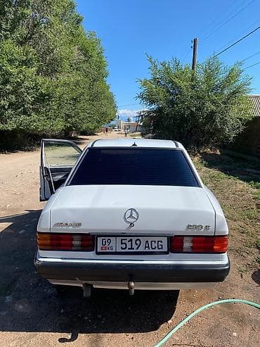 sprinter 2 9: Mercedes-Benz 190: 1992 г., 1.8 л, Механика, Бензин, Седан — 3
