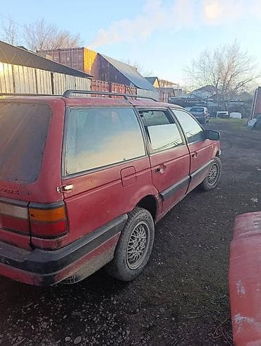 su 7: Volkswagen Passat: 1989 г., Универсал — 3