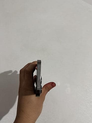 intel core i3 10100: IPhone 13 Pro, Серебристый, 85 % — 8