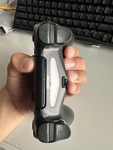 ps3 ps4: Беспроводной геймпад Sony DualShock 4 (PS4), цвет Black. Особенности — 2