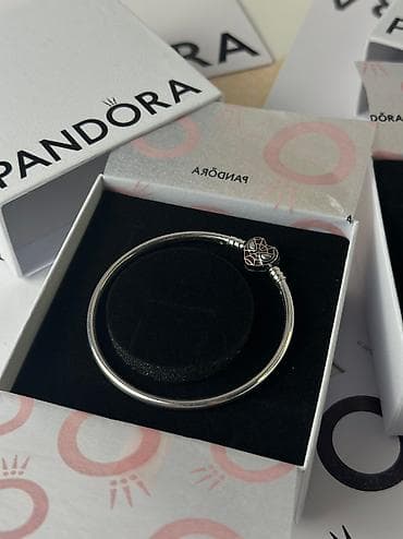 Свадебные платья и аксессуары: В наличии браслеты от Бренда Pandora Серебро 925 пробы Качество — 1
