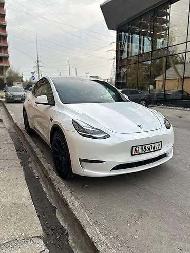 Tesla: Tesla Model Y: 2021 г., 0.1 л, Вариатор, Электромобиль, Кроссовер — 2