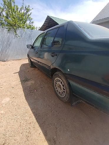 двери на венто: Volkswagen Vento: 1994 г., Механика, Бензин, Седан — 9