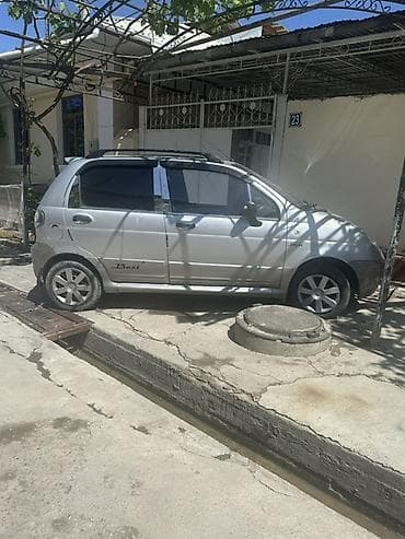 Транспорт: Daewoo Matiz: 2010 г., 1 л, Кол менен иштөөчү, Бензин, Седан — 1