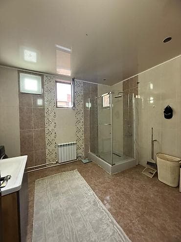 дом 3 комнаты: 250 м², 6 комнат, Парковка — 7