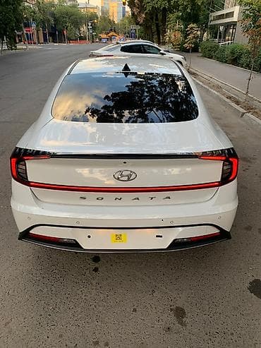 Транспорт: Hyundai Sonata: 2022 г., 2 л, Автомат, Гибрид, Седан — 7