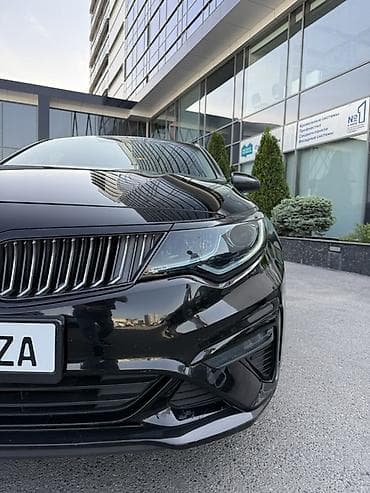 Продажа авто: Черный седан Кузов и внешний вид: - Элегантный аэродинамичный — 10