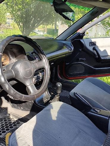 Продажа авто: Mazda 323: 1990 г., 1.6 л, Механика, Бензин, Хэтчбэк — 5