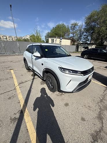 bid e5: BYD Yuan Up: 2025 г., 5.5 л, Вариатор, Электромобиль, Кроссовер — 7