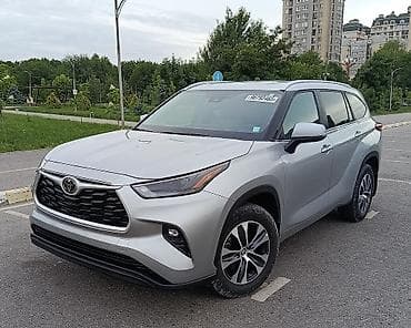 Toyota Highlander: 2023 г., 2.4 л, Автомат, Бензин, Кроссовер — 1