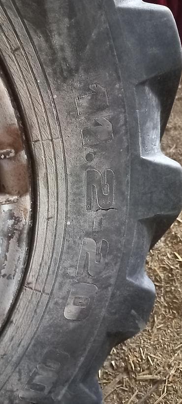 r16 225: Узкий 65000т сом прошу передний 18000т сом прошу Сельскохозяйственные — 6