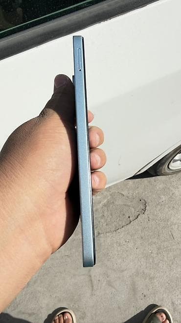 монитор mi: Redmi, Redmi 13C, Б/у, 128 ГБ, цвет - Голубой, 2 SIM — 3