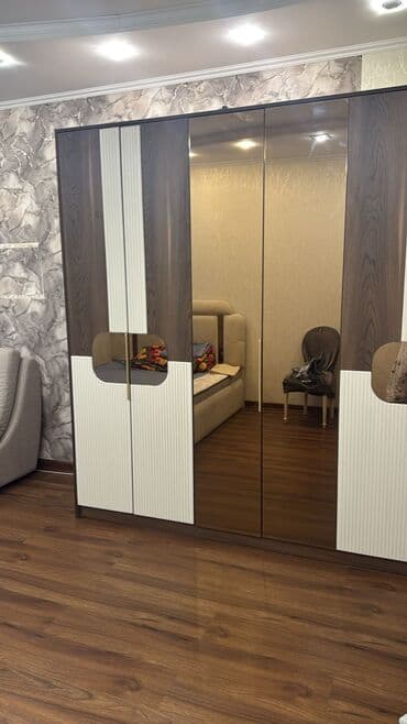 сниму квартиру долгосрочных: 380 м², 10 комнат, Утепленный, Бронированные двери, Балкон застеклен — 7