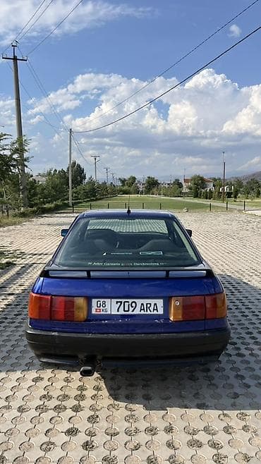 Audi: Audi 80: 1992 г., 2 л, Механика, Бензин, Седан — 2
