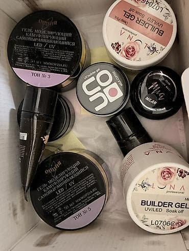 Оборудование для салонов красоты: Большой набор материалов для маникюра (гелевые лаки и базы) — 10